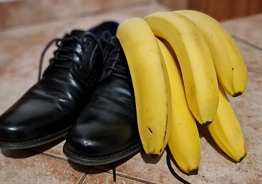Na špinavé boty i na nádobí skvěle funguje obyčejná banánová slupka