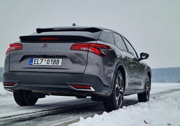 Zimní cestování s hybridním Citroënem C5 X PHEV 225 ë-EAT8 Shine Pack - Jizerské hory
