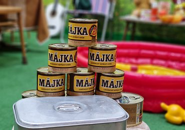 Paštiky opět na scéně aneb pětina českých turistů v zahraničí do restaurací nechodí. Je to nad jejich finanční možnosti