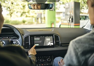 Snadné tankování při cestování po Evropě. Ze škodovek přímo z auta