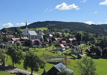 Lepší jednodenní výlet pro děti jen tak nenajdete: Příchovice v Jizerských horách vás okouzlí