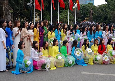 Za zavřenými dveřmi: Jak funguje svět prodejných slečen ve Vietnamu
