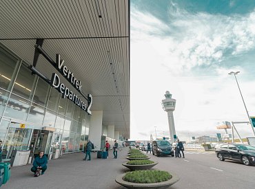 Záhada na Schipholu: dron nebo balón? Letiště muselo zavřít ranvej