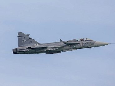 Zapomeňte na F-16 – Ukrajina má nový plán. A ten začíná ve Švédsku