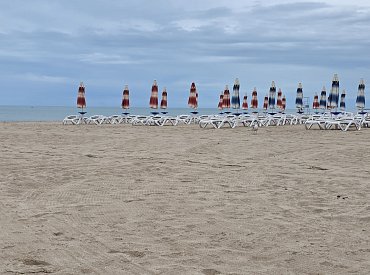 Vyzkoušeli jsme letecký zájezd k moři s all inclusive za 9 tisíc korun. Je to bída, ale vlastně je to tak v pořádku