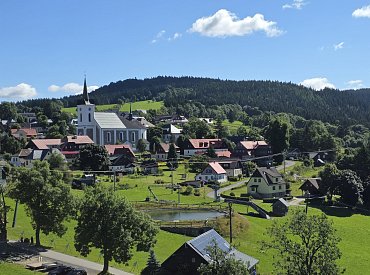 Lepší jednodenní výlet pro děti jen tak nenajdete: Příchovice v Jizerských horách vás okouzlí