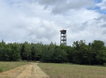 Rozhledna zdarma, skvělý smažák, zmrzlina a krásný zámecký park. Zruč nad Sázavou láká na příjemně strávený den