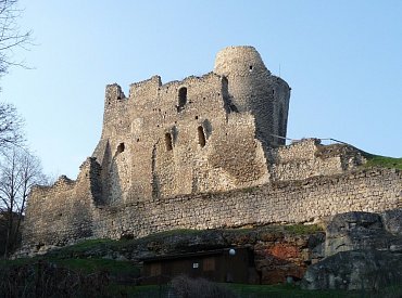 Šikmá věž u Mladé Boleslavi je nakloněná více než její slavnější sestřička v Pise